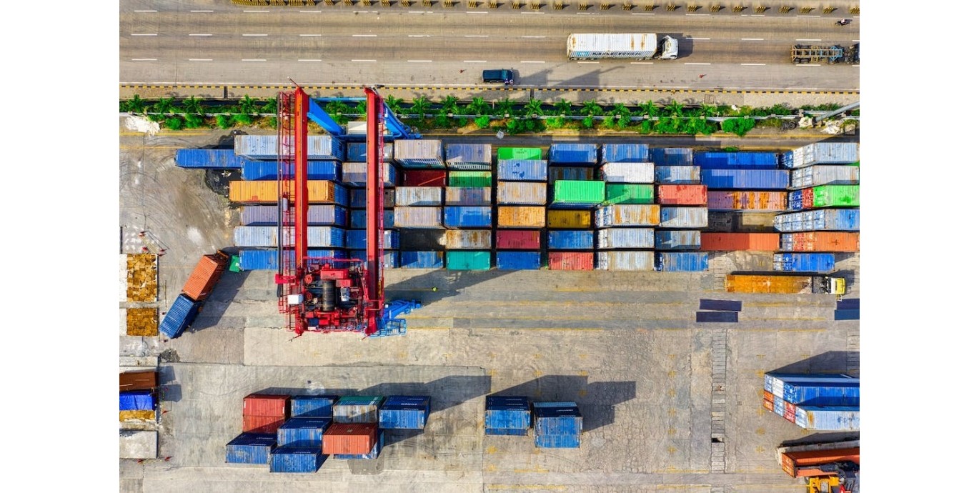 Solusi Logistik Terpercaya di Indonesia
